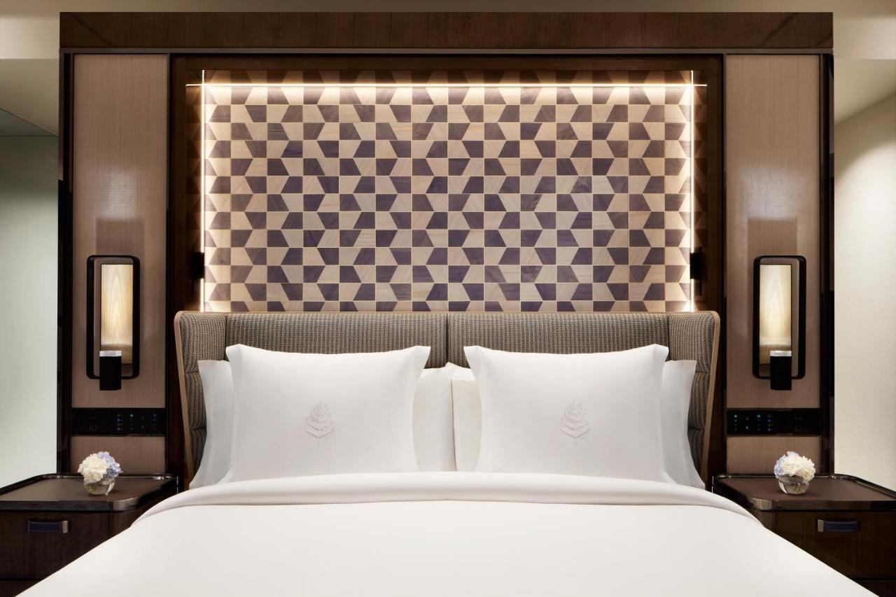 Four Seasons Hotel Хонконг Екстериор снимка